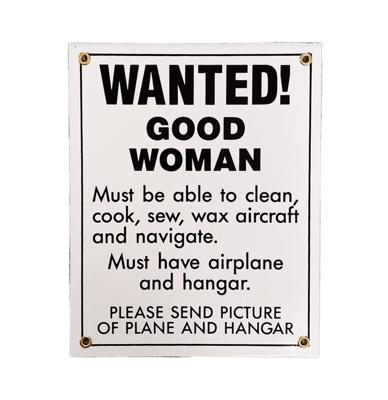 Wanted Good Woman - Airplane and Hangar Emaille Bord Wanted Good Woman - Airplane and Hangar Emaille Bord