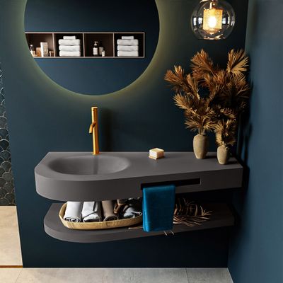 MONDIAZ RIVA 120cm Wastafel met planchet kleur Dark_Grey. Wastafel DULCET links 1 kraangaten kleur Dark_Grey. MONDIAZ RIVA 120cm Wastafel met planchet kleur Dark_Grey. Wastafel DULCET links 1 kraangaten kleur Dark_Grey.