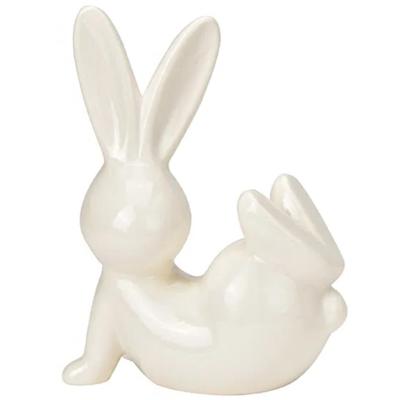 Decoratie beeld paashaas - zittend - wit - 18 cm - haas / konijn - paasdecoratie