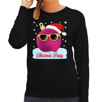 Zwarte kersttrui / kerstkleding Christmas party met roze coole kerstbal voor dames 2XL (44)  - - thumbnail