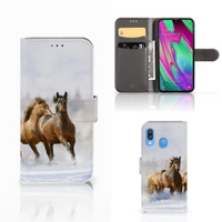 Samsung Galaxy A40 Telefoonhoesje met Pasjes Paarden - thumbnail