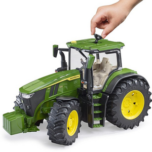 Bruder Tractor John Deere 7R 350