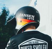 Motor sticker helm met naam en jaartal