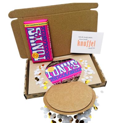 Confetti verrassing cadeau - Brievenbus cadeau met chocolade Confetti verrassing cadeau - Brievenbus cadeau met chocolade