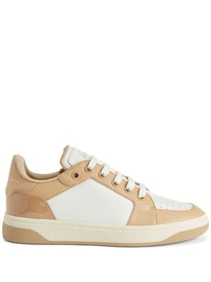 Giuseppe Zanotti baskets GZ94 à empiècements - Blanc