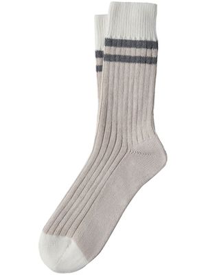 Brunello Cucinelli chaussettes en coton à détails rayés - Tons neutres