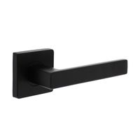 Intersteel Deurklink Hera op vierkant rozet mat zwart - thumbnail