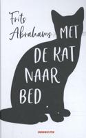 Met de kat naar bed (Paperback)