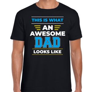 Zwart cadeau t-shirt an awesome dad / een geweldige papa voor heren - vaderdag 2XL  -