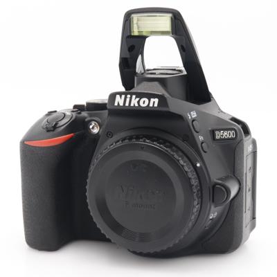 Nikon D5600 body occasion