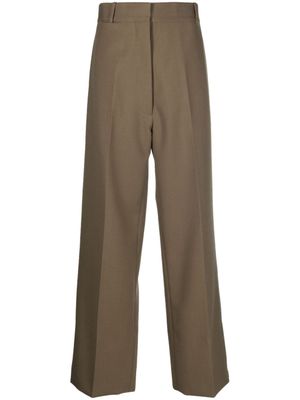 QUIRA pantalon de tailleur en laine à plis marqués - Marron