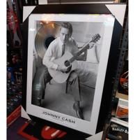 Johnny Cash Ingelijste Poster met Replica Gouden Plaat - 99 x 75cm