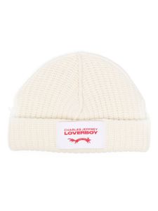 Charles Jeffrey Loverboy bonnet en maille épaisse à logo appliqué - Blanc