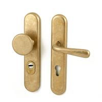 Hardbrass Voordeurset Kira PC55 Basel-Silvia rechts SKG3 met kerntrekbeveiliging - messing getrommeld