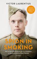Spion in smoking - Victor Laurentius - ebook