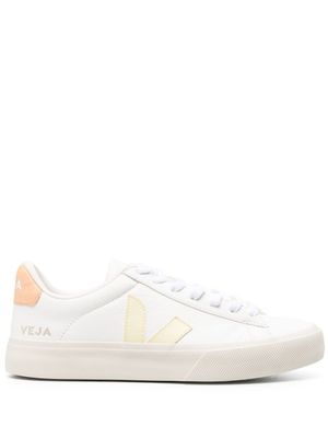 VEJA baskets en cuir - Blanc