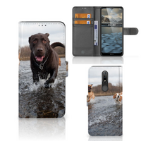 Nokia 2.4 Telefoonhoesje met Pasjes Honden Labrador - thumbnail