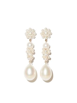 Sophie Bille Brahe boucles d'oreilles pendantes Bellis L'Eau en or 14ct à perles
