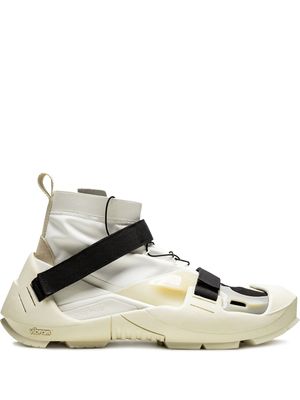 Nike baskets montantes Free TR 3 / MMW - Blanc