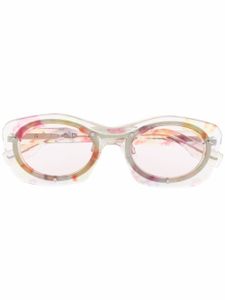 MCQ lunettes de soleil à monture ronde transparente - Rose