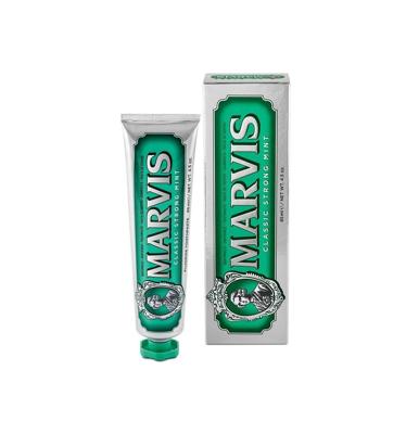 Toothpaste classic strong mint