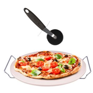 Pizzasteen BBQ/oven rond keramiek 33 cm met handvaten en pizza snijder 19 cm