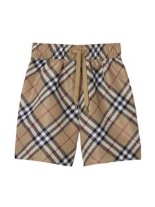 Burberry Kids short à carreaux - Marron