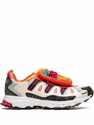adidas x Sean Wotherspoon baskets Superturf Adventure - Tons neutres