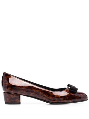 Ferragamo escarpins Vara en cuir verni - Marron