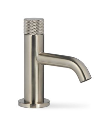 Fonteinkraan Blue Label Brondby Facet | Opbouw | Koudwater kraan | Laag model | 1-knop | Rond | Geborsteld nikkel PVD