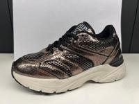 HIP Shoe Style Sneaker