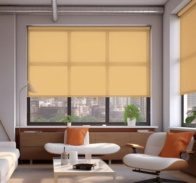 Beige rolgordijn woonkamer