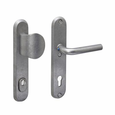 Intersteel SKG3 veiligheidsbeslag voordeur ovaal 250x50mm greep/kruk Luzern PC92 kerntrekbeveiliging - PVD RVS getrommeld