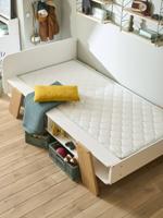 Kindermatras van latex wit
