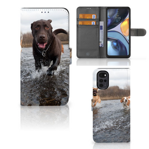 Motorola Moto G22 Telefoonhoesje met Pasjes Honden Labrador