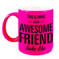 Awesome friend cadeau mok / beker neon roze voor vriend of vriendin 330 ml - thumbnail