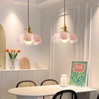 Nordic Bloom Glass Pendant - Minimalistische Glazen Hanglamp in Crèmekleurige Bloemstijl