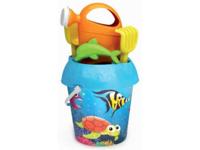 Adriatic emmersetje vissen met gieter