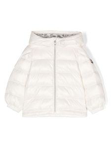 Moncler Enfant manteau matelassé à logo appliqué - Blanc