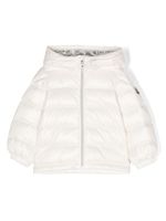 Moncler Enfant manteau matelassé à logo appliqué - Blanc - thumbnail