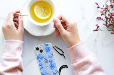 Case voor iPhone 14 Flowers Blue