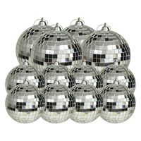 Grote discobal kerstballen - 12x st - zilver - 6 en 8 cm - kunststof - thumbnail