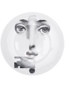 Fornasetti assiette murale Lina Cavalieri à imprimé graphique - Blanc