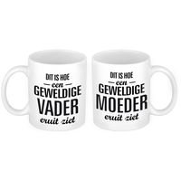 Dit is hoe een geweldige vader en moeder eruit ziet mok - Cadeau beker set voor Papa en Mama - thumbnail