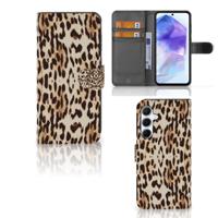 Samsung Galaxy A55 | Telefoonhoesje | Met pasjeshouder | Leopard