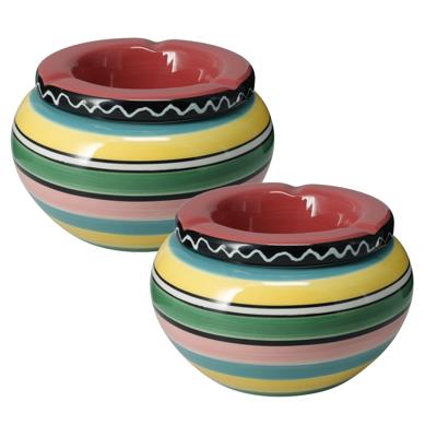 Asbak - 2x - gekleurd - D14 cm - aardewerk - rood - rond - buiten/binnen asbakken Asbak - 2x - gekleurd - D14 cm - aardewerk - rood - rond - buiten/binnen asbakken