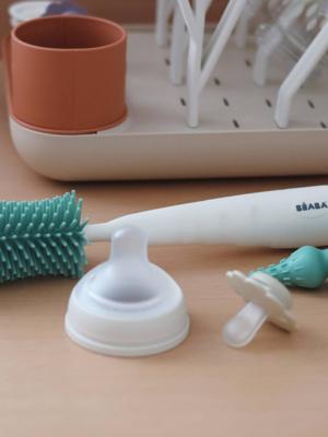 Borstel voor babyfles BEABA saliegroen
