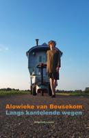 Langs kantelende wegen (Paperback)