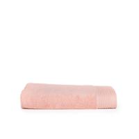The One Badhanddoek Deluxe 70x140 550 gr Salmon The One Badhanddoek Deluxe 70x140 550 gr Salmon