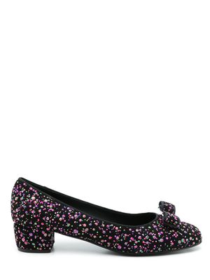 Ferragamo escarpins Vara à sequins brodés - Noir
